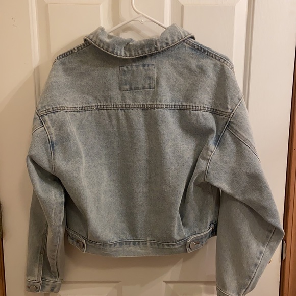 Jean jacket - Picture 2 of 4